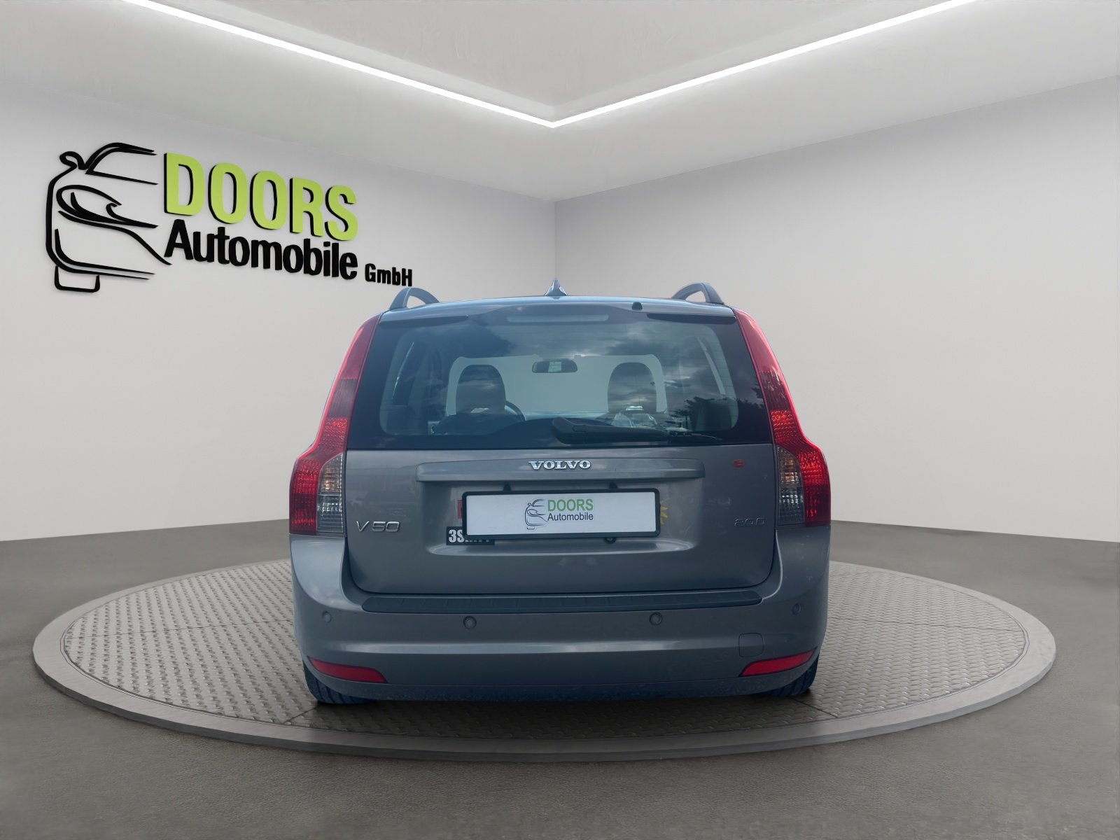 VOLVO V50 2.0D, Diesel, Second hand / Used, Manual - 4
