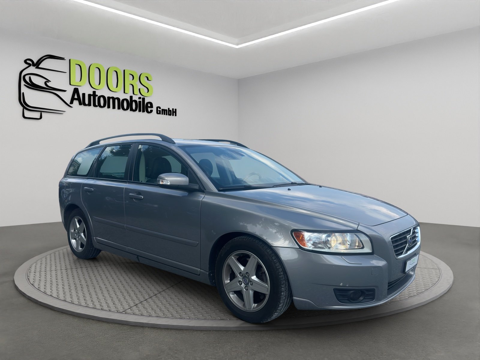 VOLVO V50 2.0D, Diesel, Second hand / Used, Manual - 6