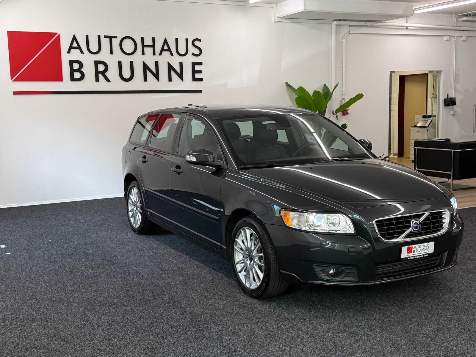VOLVO V50 2.0D Momentum Powershift, Diesel, Occasioni / Usate, Automatico - 3