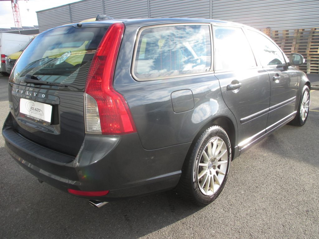VOLVO V50 2.4 D5 Kinetic, Diesel, Occasion / Gebraucht, Handschaltung - 6