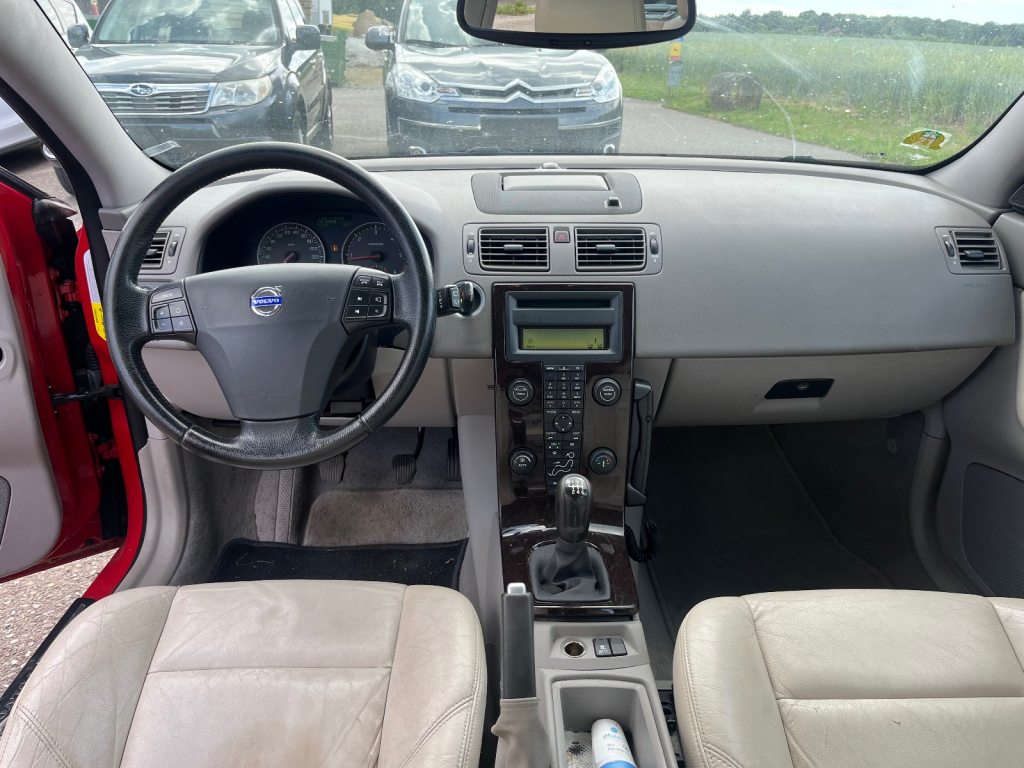 VOLVO V50 2.0 D Momentum, Diesel, Occasion / Gebraucht, Handschaltung - 6