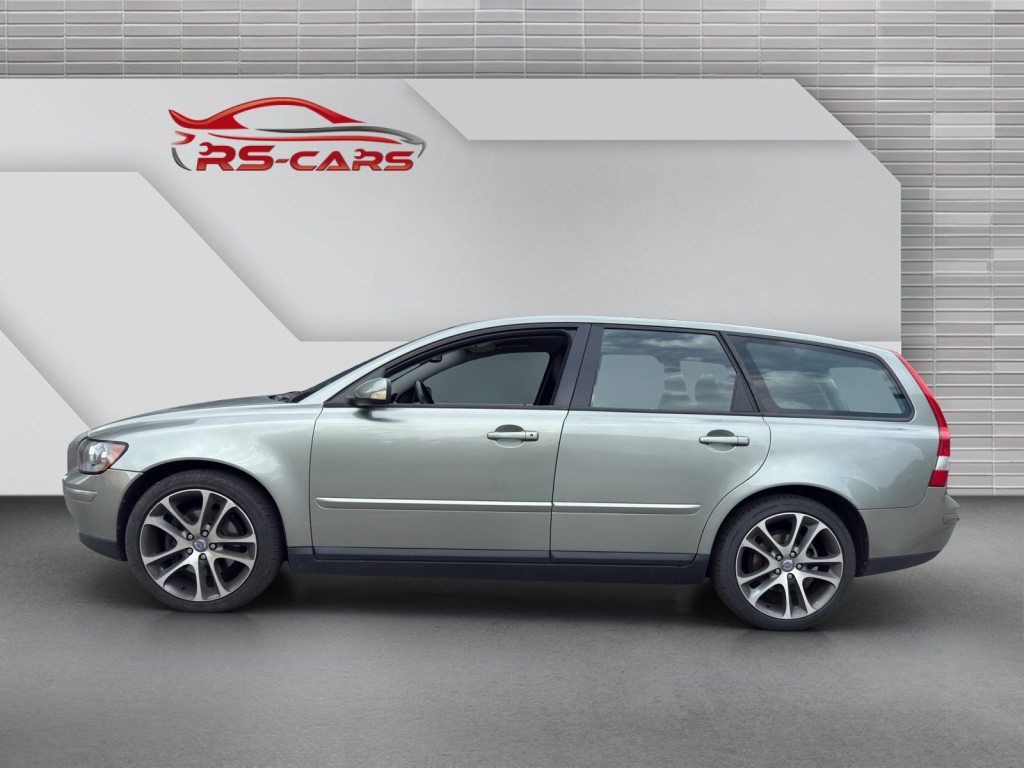 VOLVO V50 2.4 20V Basis, Essence, Occasion / Utilisé, Automatique - 2