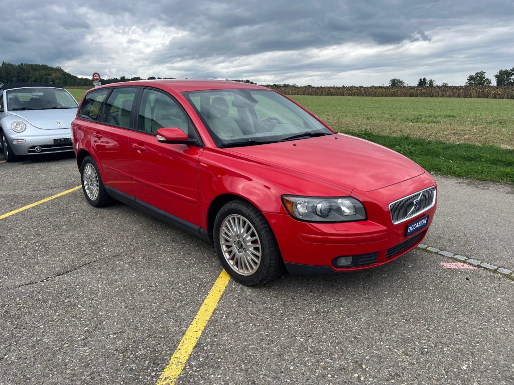 VOLVO 2.0 D Basis