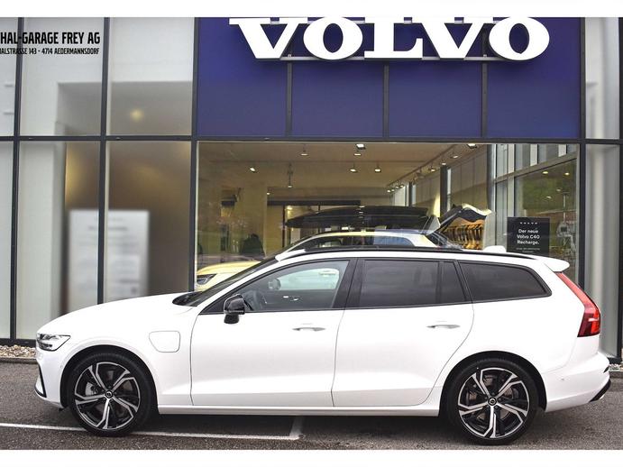 VOLVO V60 2.0 T6 TE Plus Dark eAWD, Plug-in-Hybrid Benzin/Elektro, Neuwagen, Automat