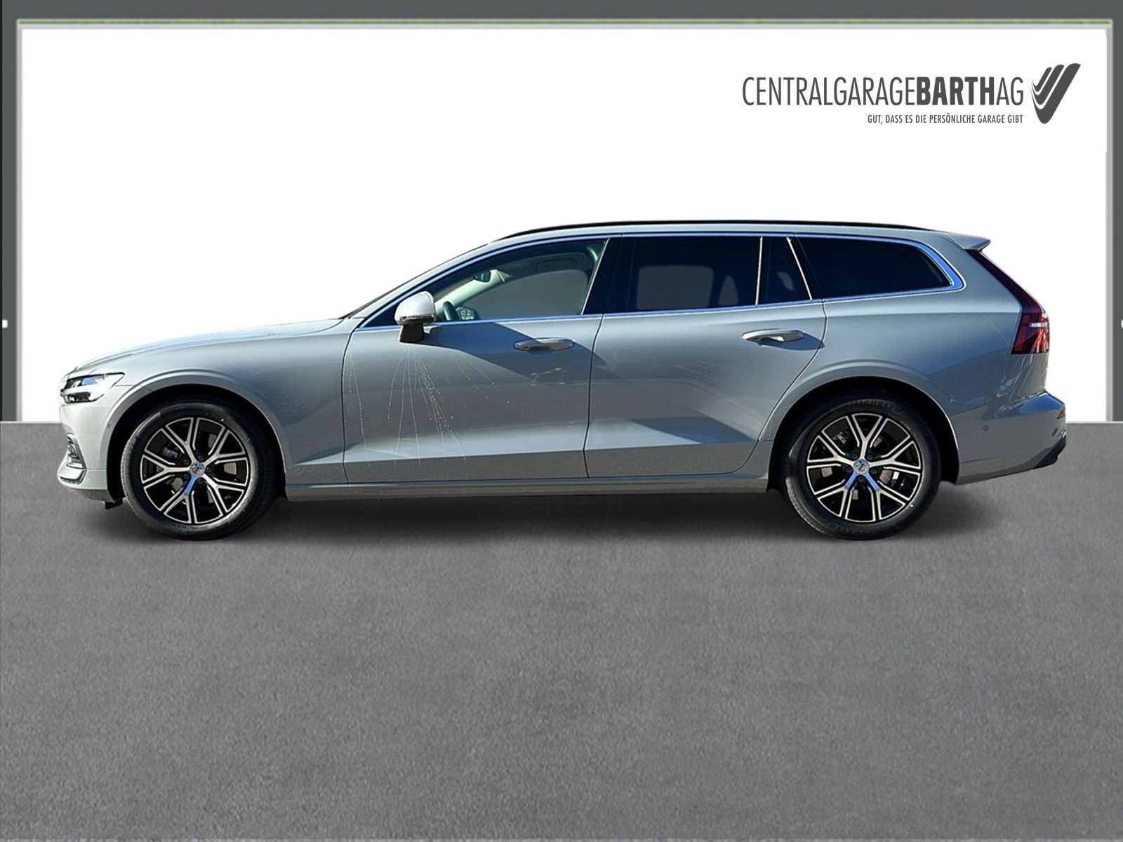 VOLVO V60 2.0 B3 Core, Mild-Hybrid Benzin/Elektro, Neuwagen, Automatik - 4