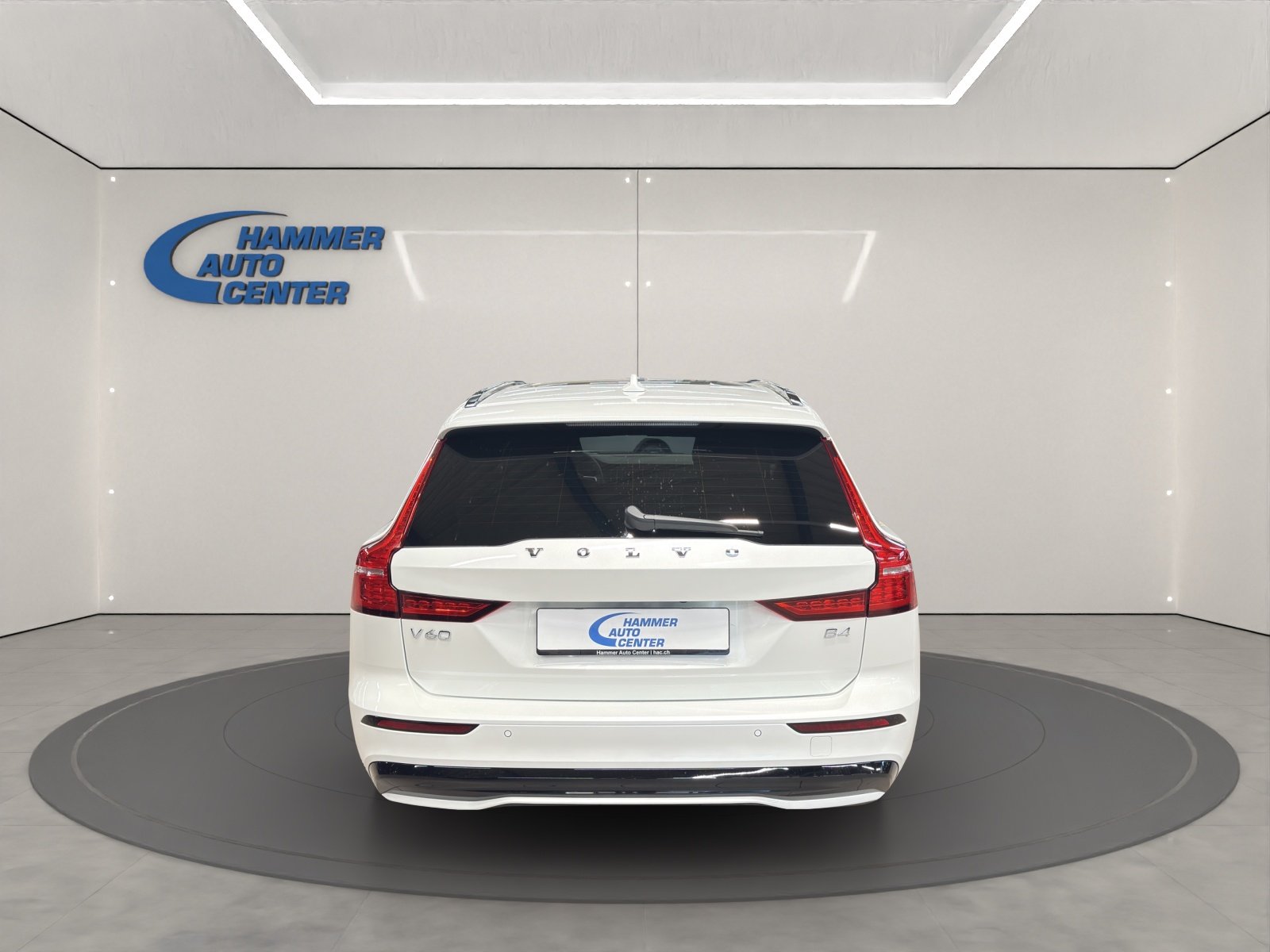 VOLVO V60 2.0 B4 Ultra Dark, Mild-Hybrid Benzin/Elektro, Neuwagen, Automatik - 4