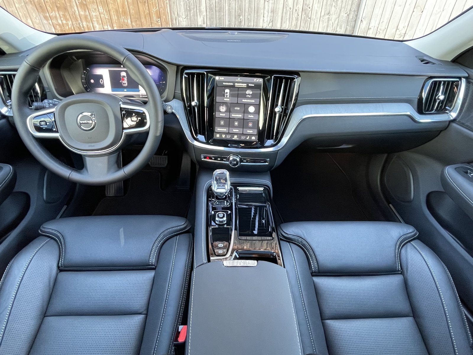 VOLVO V60 2.0 T6 TE Ultra Dark eAWD, Voll-Hybrid Benzin/Elektro, Neuwagen, Automatik - 6
