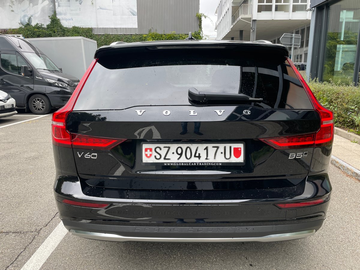 VOLVO V60 Cross Country B5 Mild Hybrid Core AWD Geartronic, Hybride Léger Essence/Électricité, Voiture nouvelle, Automatique - 5