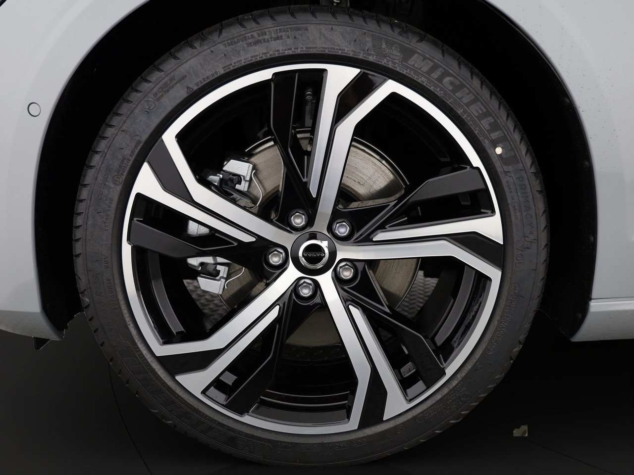 VOLVO V60 2.0 B4 Plus Dark, Mild-Hybrid Petrol/Electric, New car, Automatic - 5