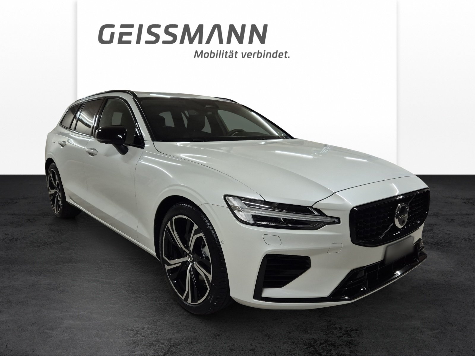 VOLVO V60 2.0 T8 TE Ultra Dark eAWD, Plug-in-Hybrid Petrol/Electric, New car, Automatic - 2