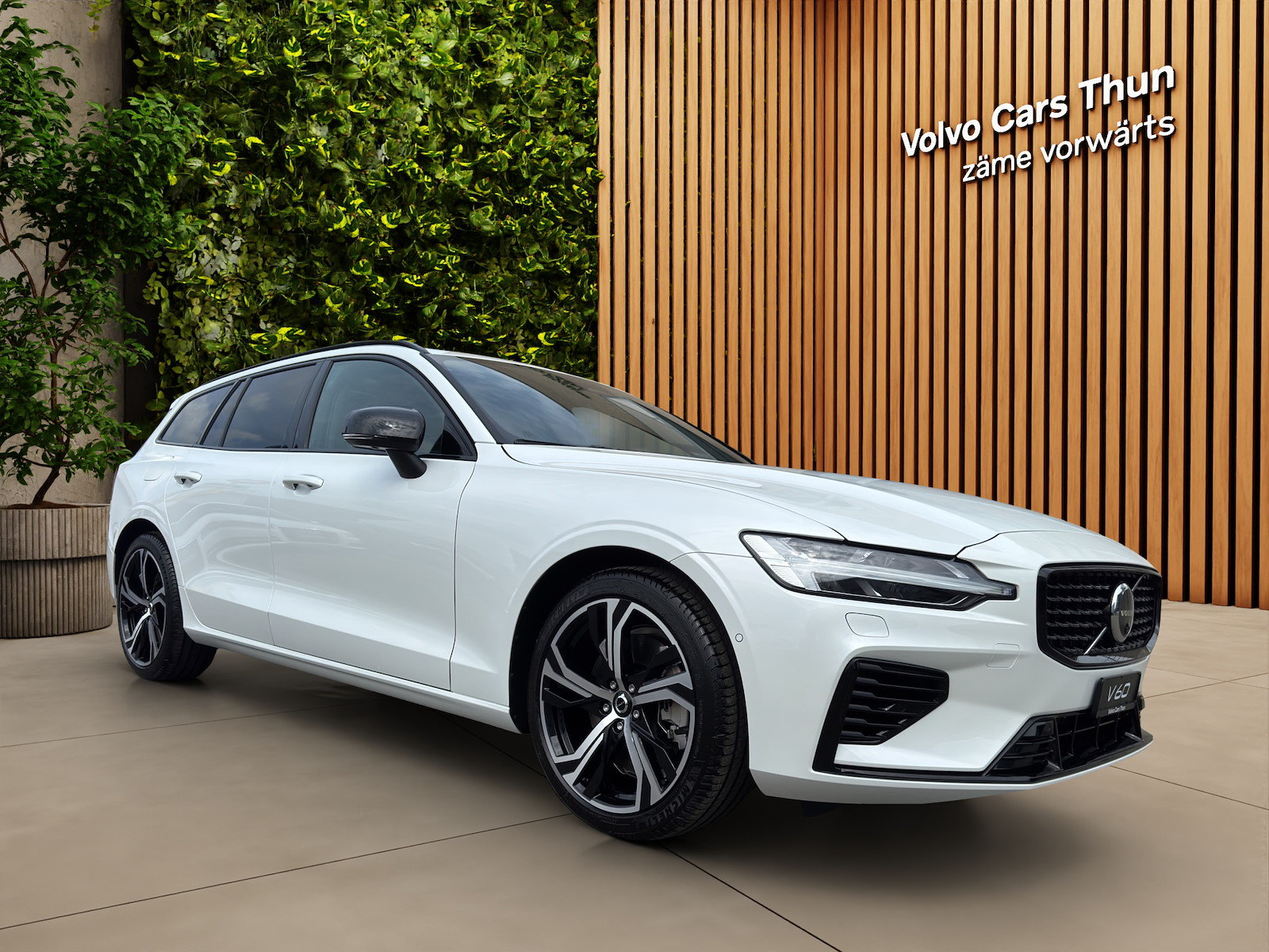 VOLVO V60 2.0 T8 TE Ultra Dark eAWD, Plug-in-Hybrid Benzin/Elektro, Neuwagen, Automatik - 3