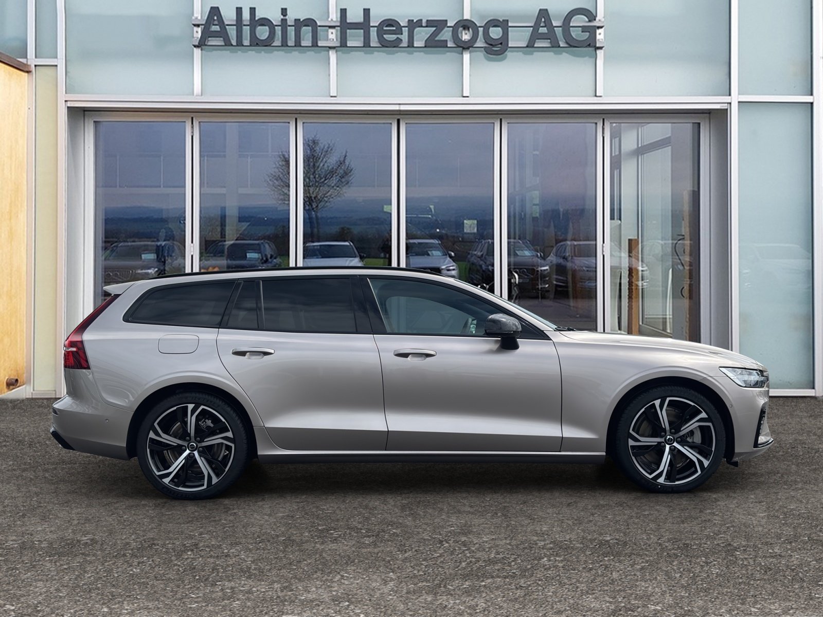 VOLVO V60 2.0 T8 TE Ultra Dark eAWD, Hybride Rechargeable Essence/Électricité, Voiture nouvelle, Automatique - 5