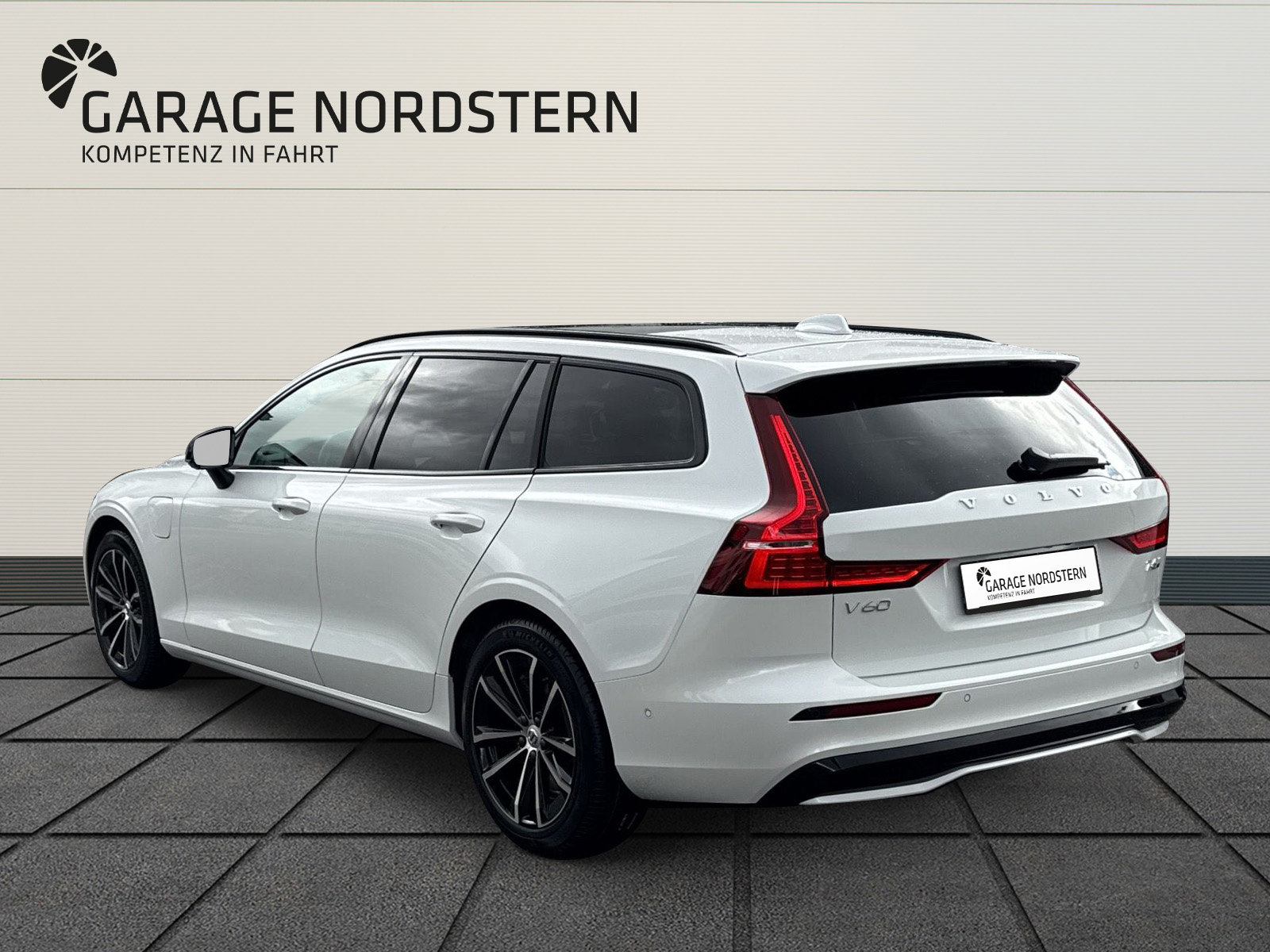 VOLVO V60 2.0 T6 TE Ultra Dark eAWD, Plug-in-Hybrid Benzin/Elektro, Neuwagen, Automatik - 3