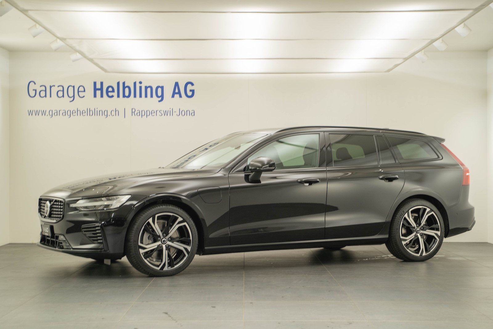 VOLVO V60 2.0 T6 TE Ultra Dark eAWD