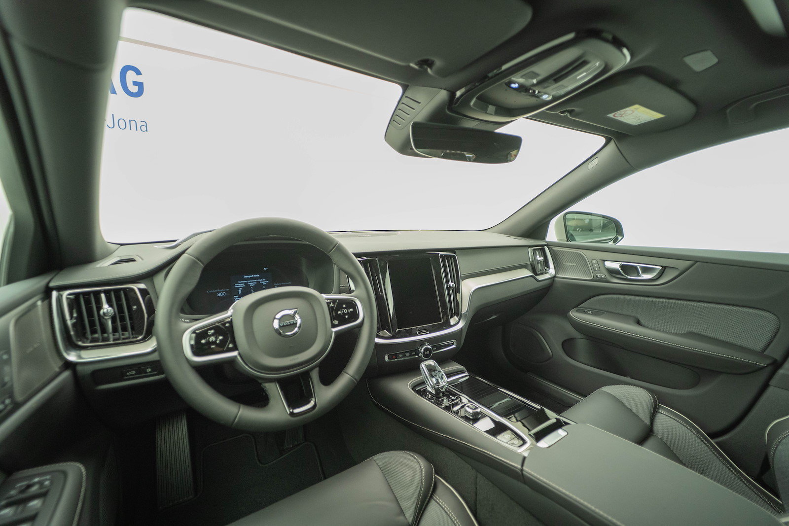VOLVO V60 2.0 T6 TE Ultra Dark eAWD, Hybride Rechargeable Essence/Électricité, Voiture nouvelle, Automatique - 6