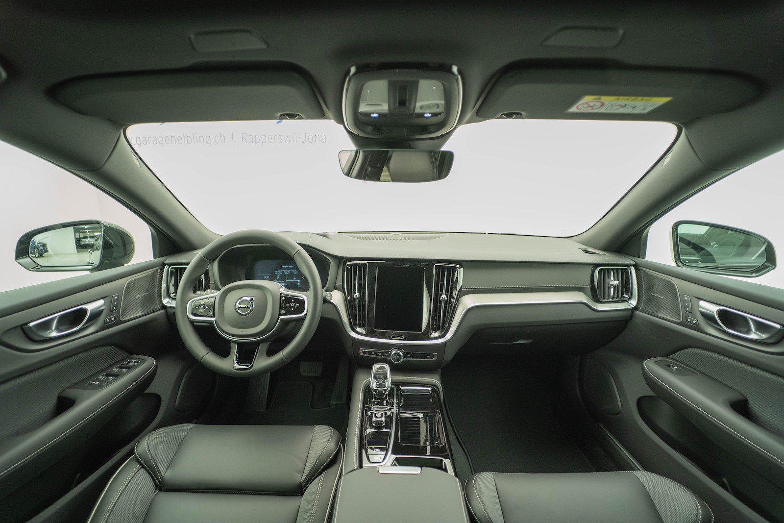 VOLVO V60 2.0 T6 TE Ultra Dark eAWD, Hybride Rechargeable Essence/Électricité, Voiture nouvelle, Automatique - 7