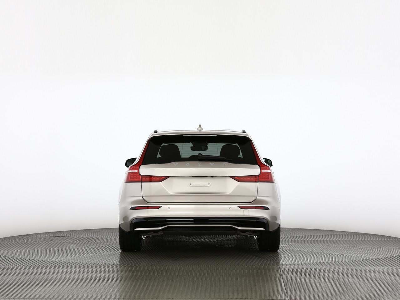 VOLVO V60 2.0 T6 TE Ultra Dark eAWD, Plug-in-Hybrid Benzina/Elettrica, Auto nuove, Automatico - 4
