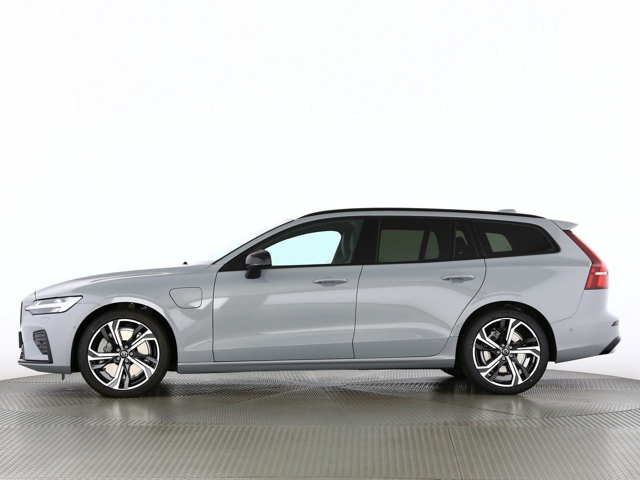 VOLVO V60 2.0 T6 TE Ultra Dark eAWD, Plug-in-Hybrid Benzina/Elettrica, Auto nuove, Automatico - 2