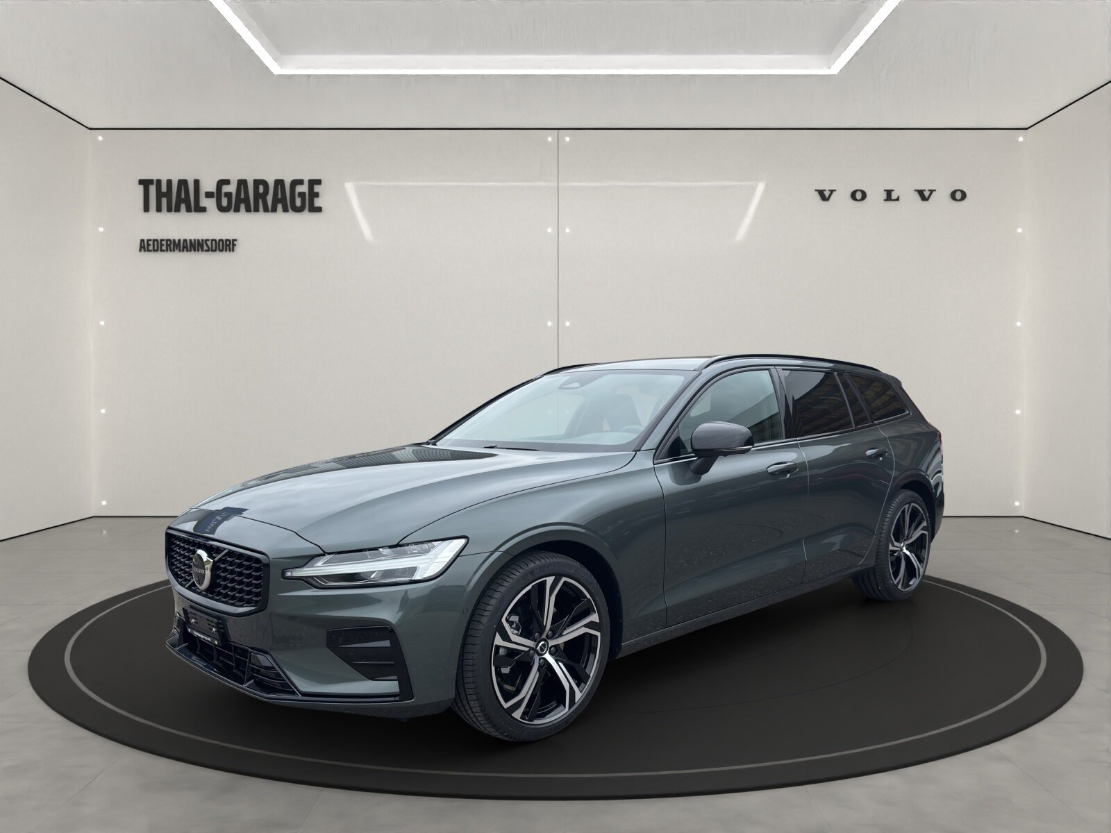 VOLVO V60 2.0 B4 Plus Dark
