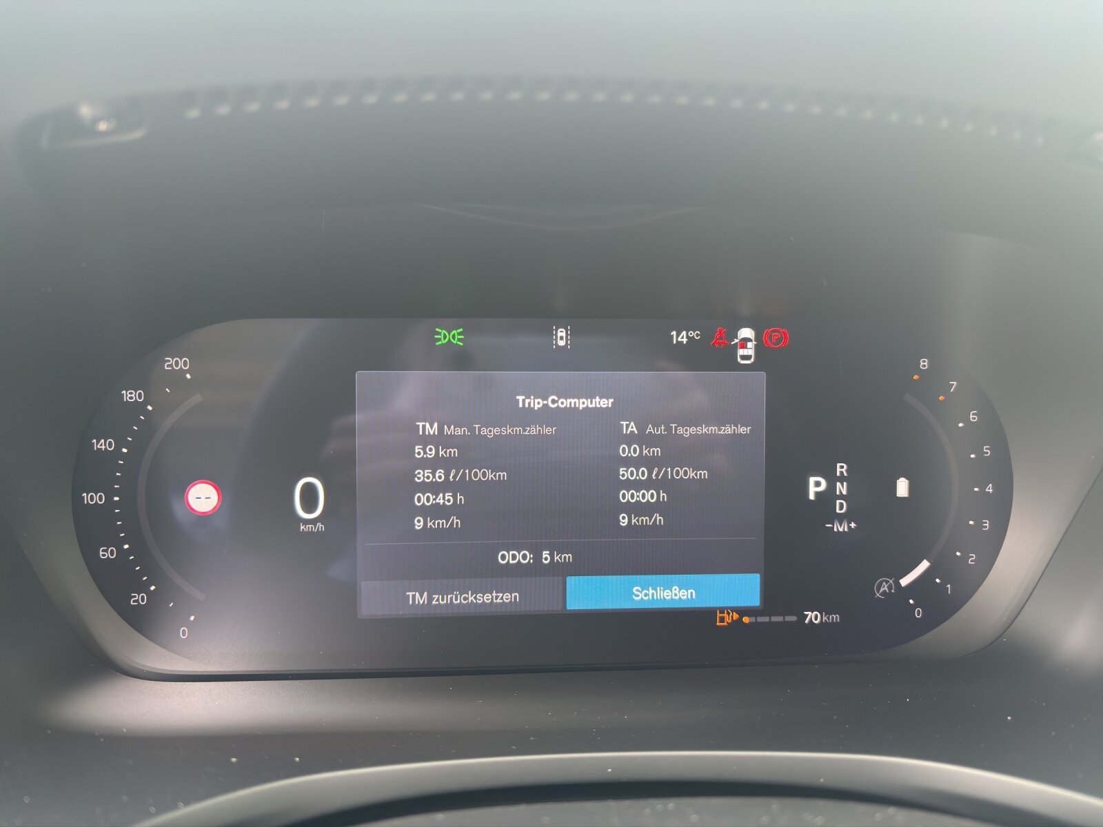 VOLVO V60 2.0 B4 Plus Dark, Mild-Hybrid Benzin/Elektro, Neuwagen, Automatik - 3