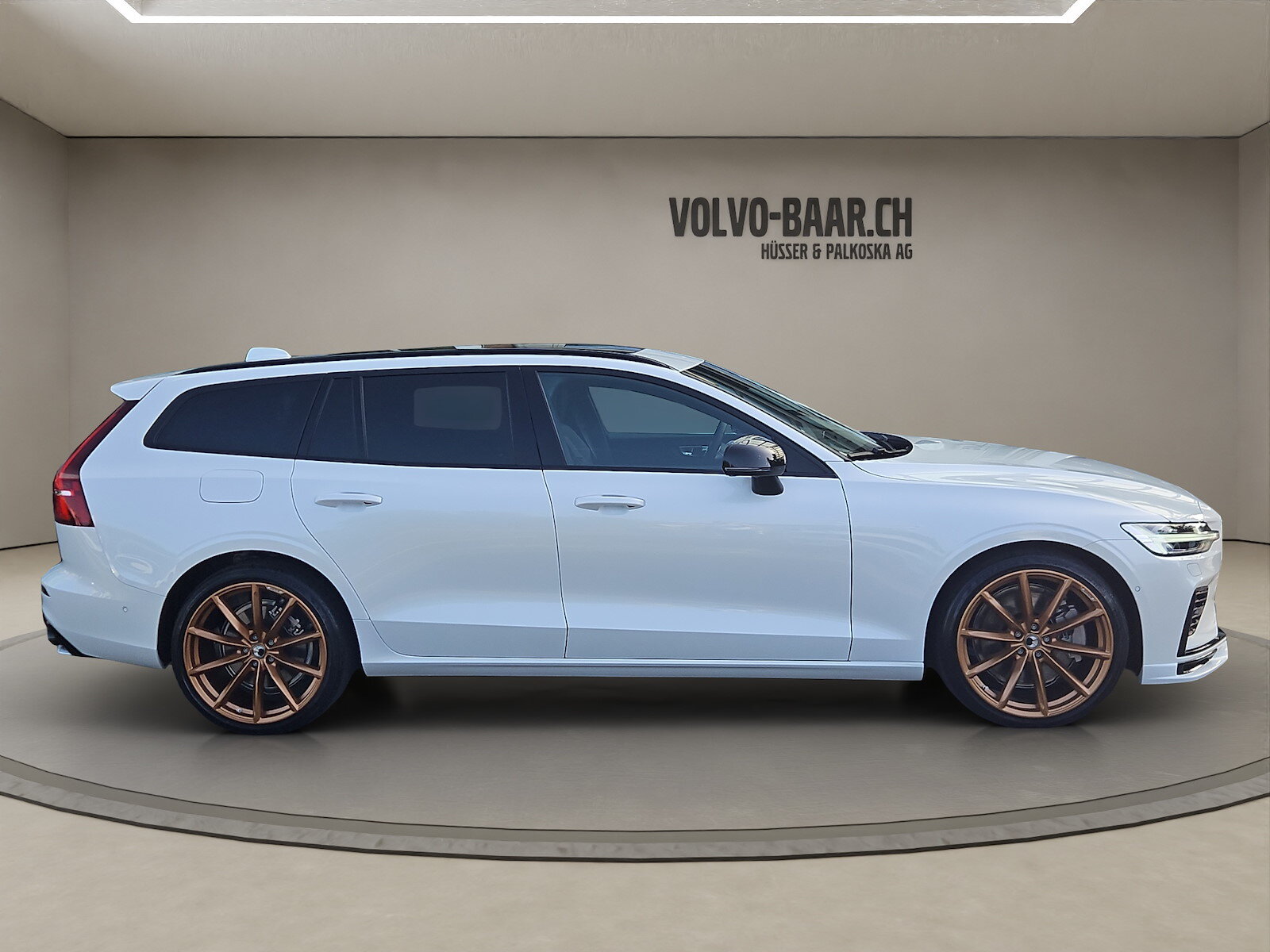 VOLVO V60 2.0 T6 TE Ultra Dark eAWD, Plug-in-Hybrid Petrol/Electric, New car, Automatic - 6