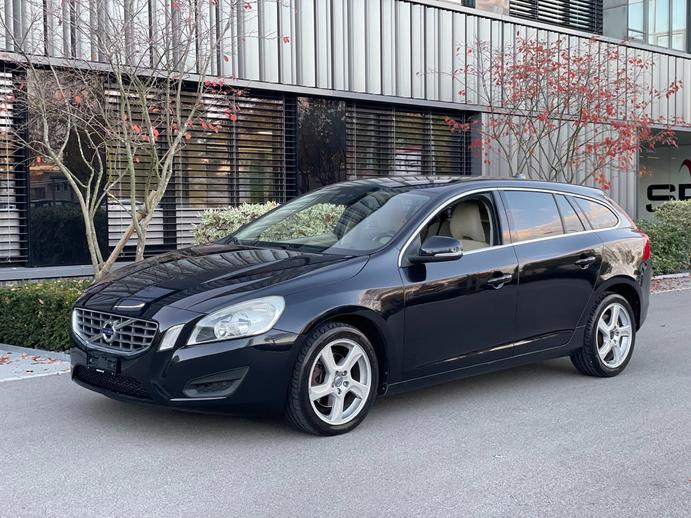 VOLVO V60 D3 Momentum Geartronic, Diesel, Occasion / Gebraucht, Automat