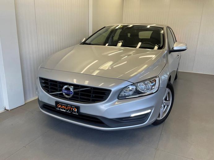 VOLVO V60 D4 Kinetic Geartronic, Diesel, Occasion / Gebraucht, Automat