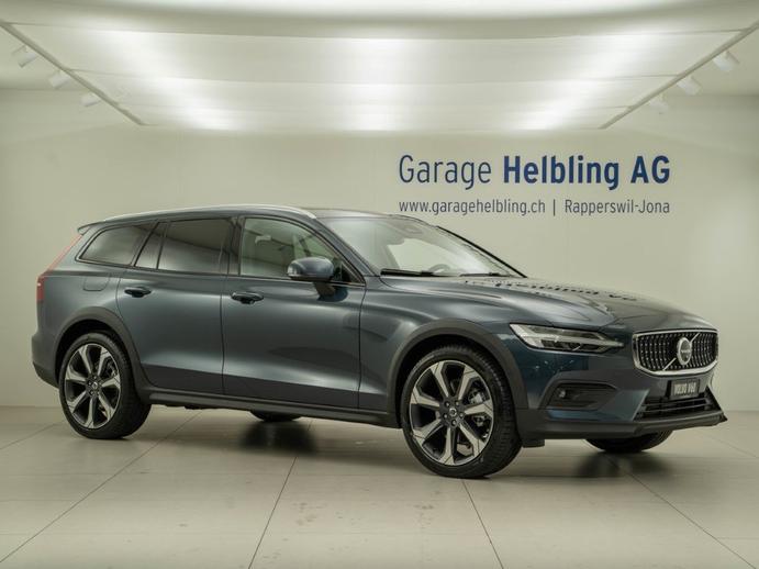 VOLVO V60 2,0 B4 Ultimate AWD CC Cross Country, Mild-Hybrid Diesel/Electric, Second hand / Used, Automatic