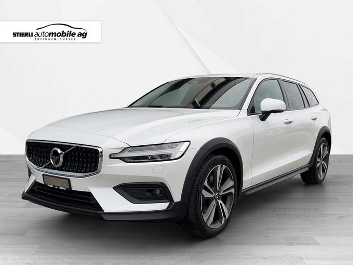 VOLVO V60 Cross Country 2.0 B5 AWD, Mild-Hybrid Petrol/Electric, Second hand / Used, Automatic