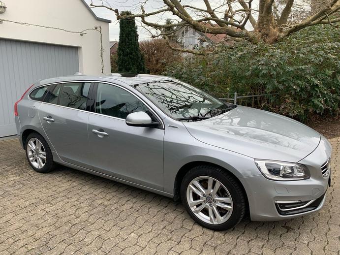VOLVO V60 2.4 D6 Summum Pl.Hyb., Full-Hybrid Diesel/Electric, Second hand / Used, Automatic