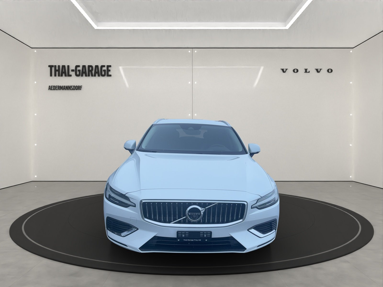 VOLVO V60 2.0 T6 TE Inscription eAWD, Plug-in-Hybrid Benzin/Elektro, Occasion / Gebraucht, Automatik - 2