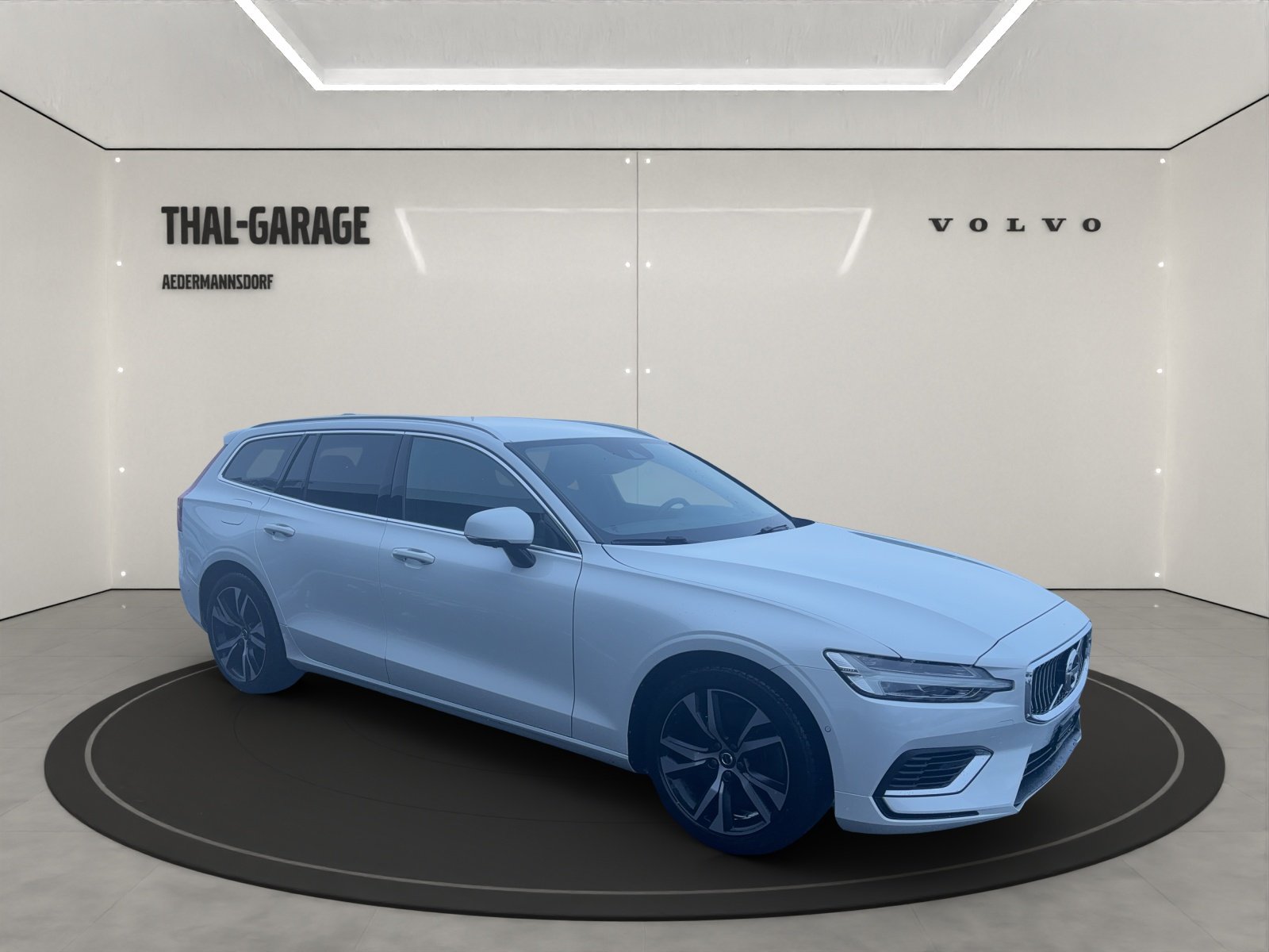 VOLVO V60 2.0 T6 TE Inscription eAWD, Plug-in-Hybrid Benzin/Elektro, Occasion / Gebraucht, Automatik - 3
