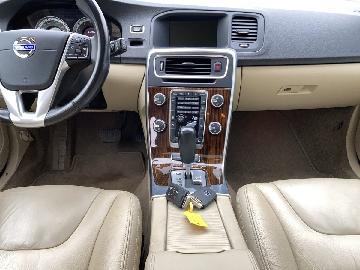 VOLVO V60 T6 AWD Summum Geartronic, Essence, Occasion / Utilisé, Automatique - 6