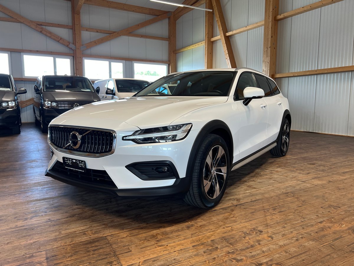 VOLVO V60 Cross Country B4 Diesel Mild Hybrid AWD Geartronic