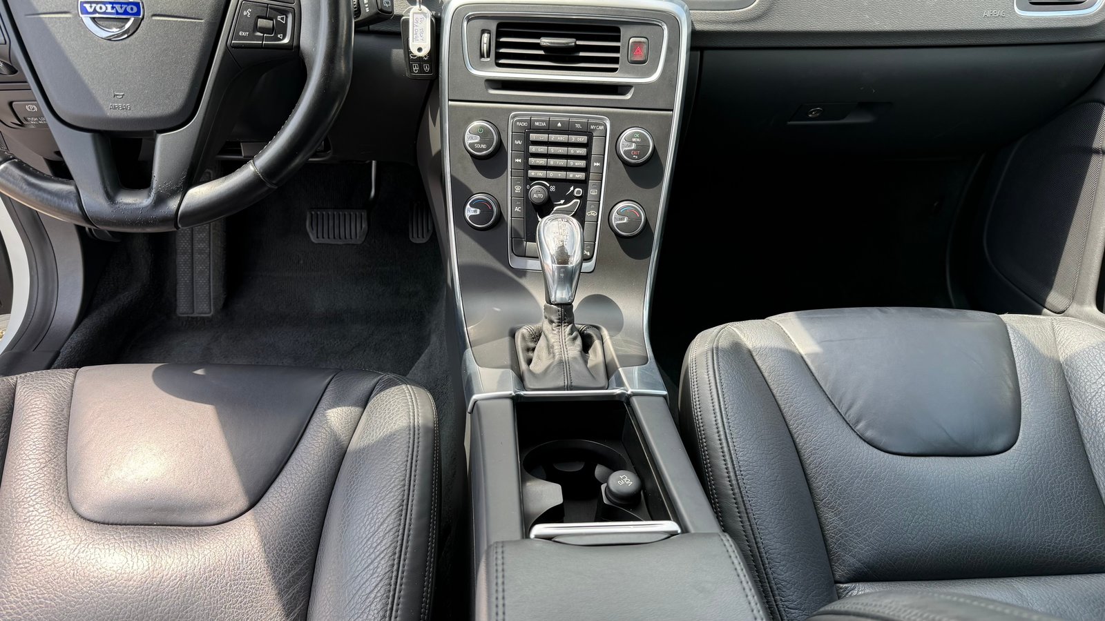VOLVO V60 T4 Kinetic Powershift, Petrol, Second hand / Used, Automatic - 6