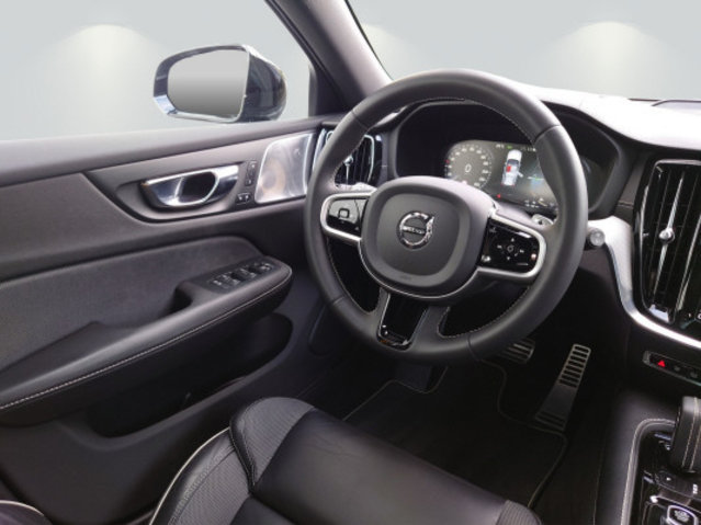 VOLVO V60 T8 eAWD Polestar, Plug-in-Hybrid Benzin/Elektro, Occasion / Gebraucht, Automatik - 5