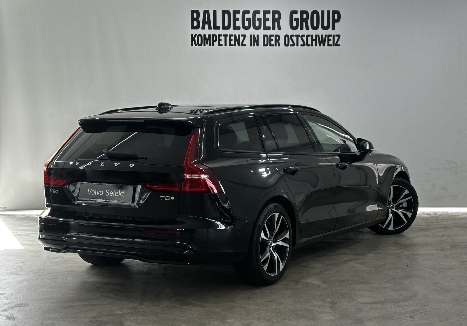 VOLVO V60 2.0 T8 TE Ultra Dark eAWD, Voll-Hybrid Benzin/Elektro, Occasion / Gebraucht, Automat - 3