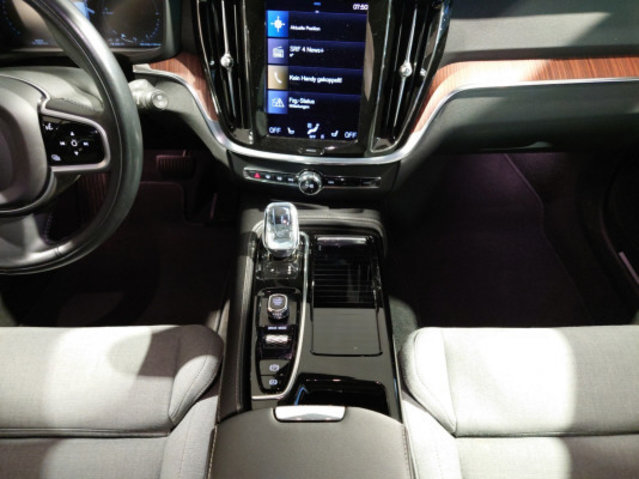 VOLVO V60 T8 eAWD Inscription, Occasion / Gebraucht, Automat - 6