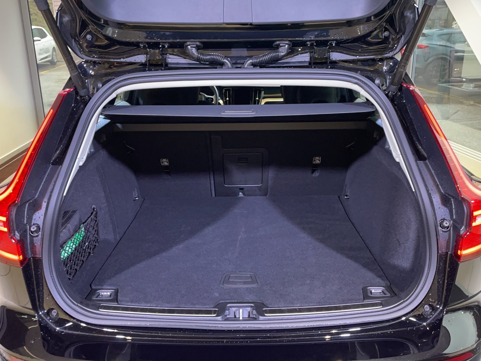 VOLVO V60 B4 Diesel Mild Hybrid Momentum Geartronic, Mild-Hybrid Diesel/Elektro, Occasion / Gebraucht, Automatik - 6