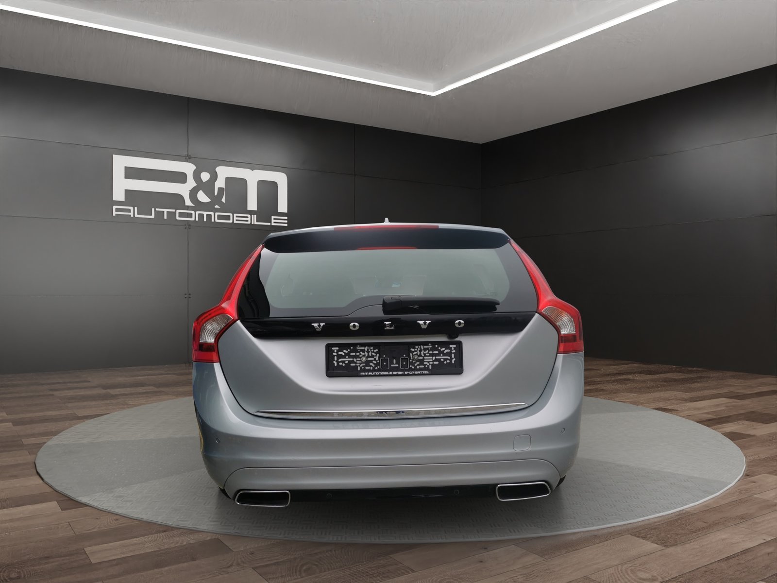 VOLVO V60 D6 AWD Plug-in Hybrid Summum Geartronic, Plug-in-Hybrid Diesel/Electric, Second hand / Used, Automatic - 5