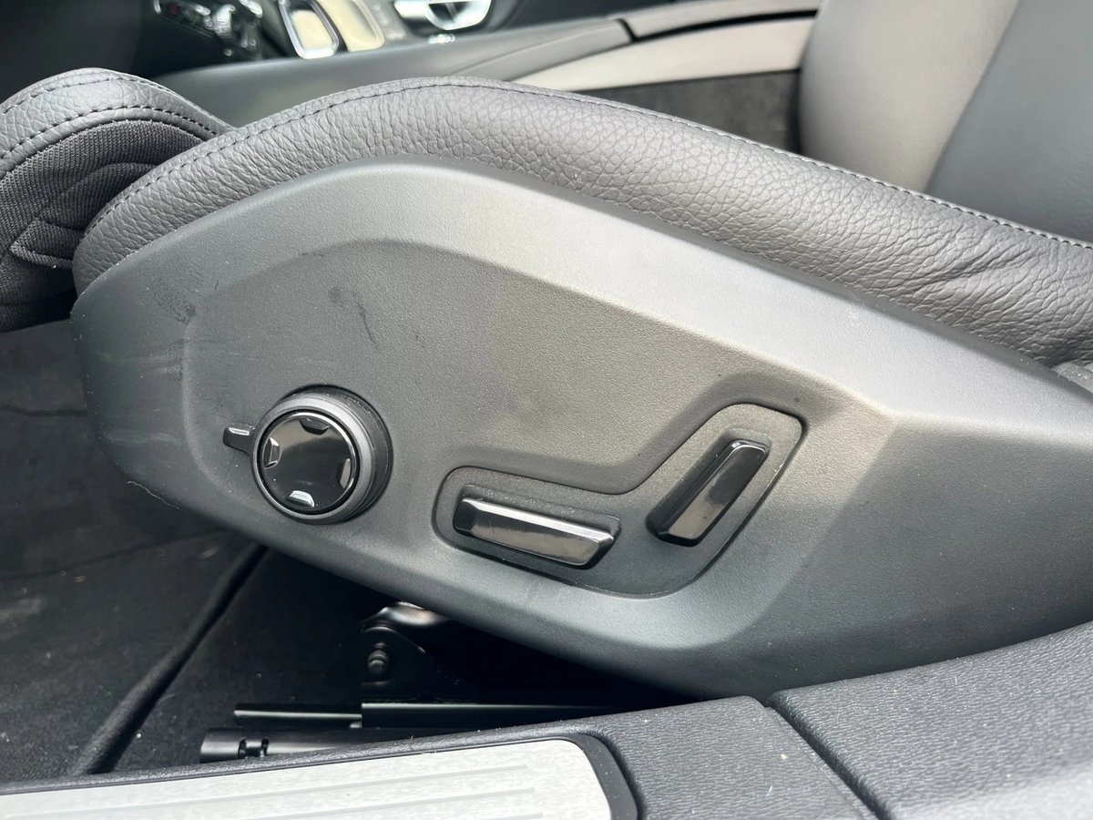 VOLVO V60 T6 eAWD Plug in Hybrid Plus Dark Geartronic, Plug-in-Hybrid Benzina/Elettrica, Occasioni / Usate, Automatico - 7