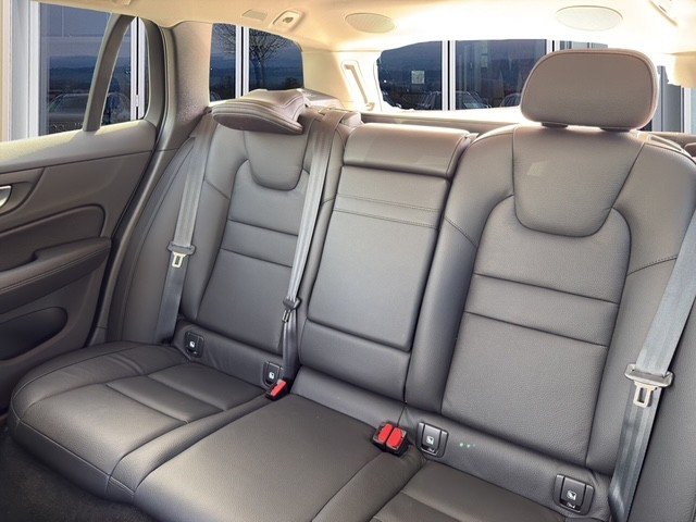 VOLVO V60 2.0 T6 TE Business eAWD, Hybride Rechargeable Essence/Électricité, Occasion / Utilisé, Automatique - 4