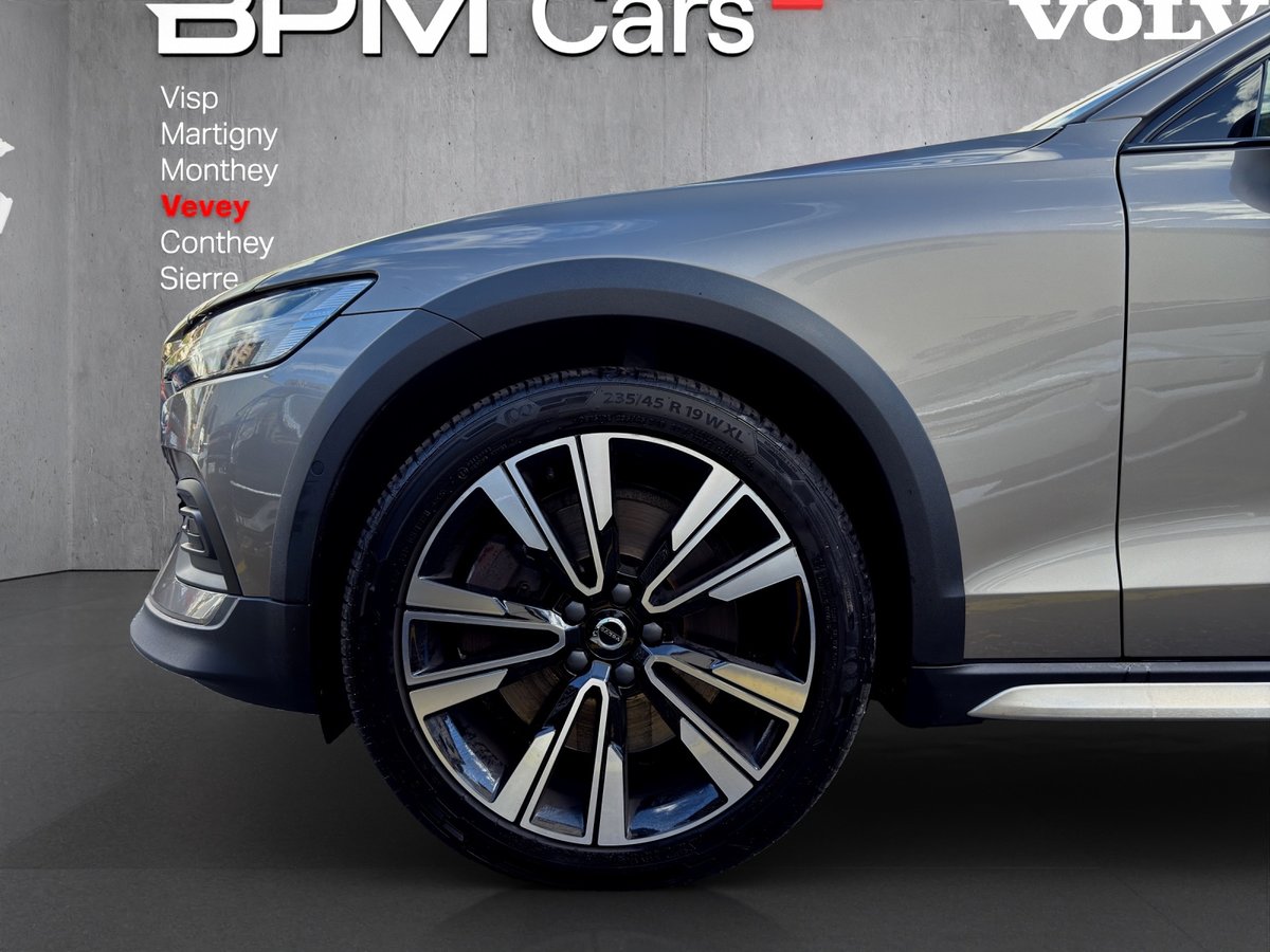 VOLVO V60 Cross Country 2.0 T5 AWD, Petrol, Second hand / Used, Automatic - 4