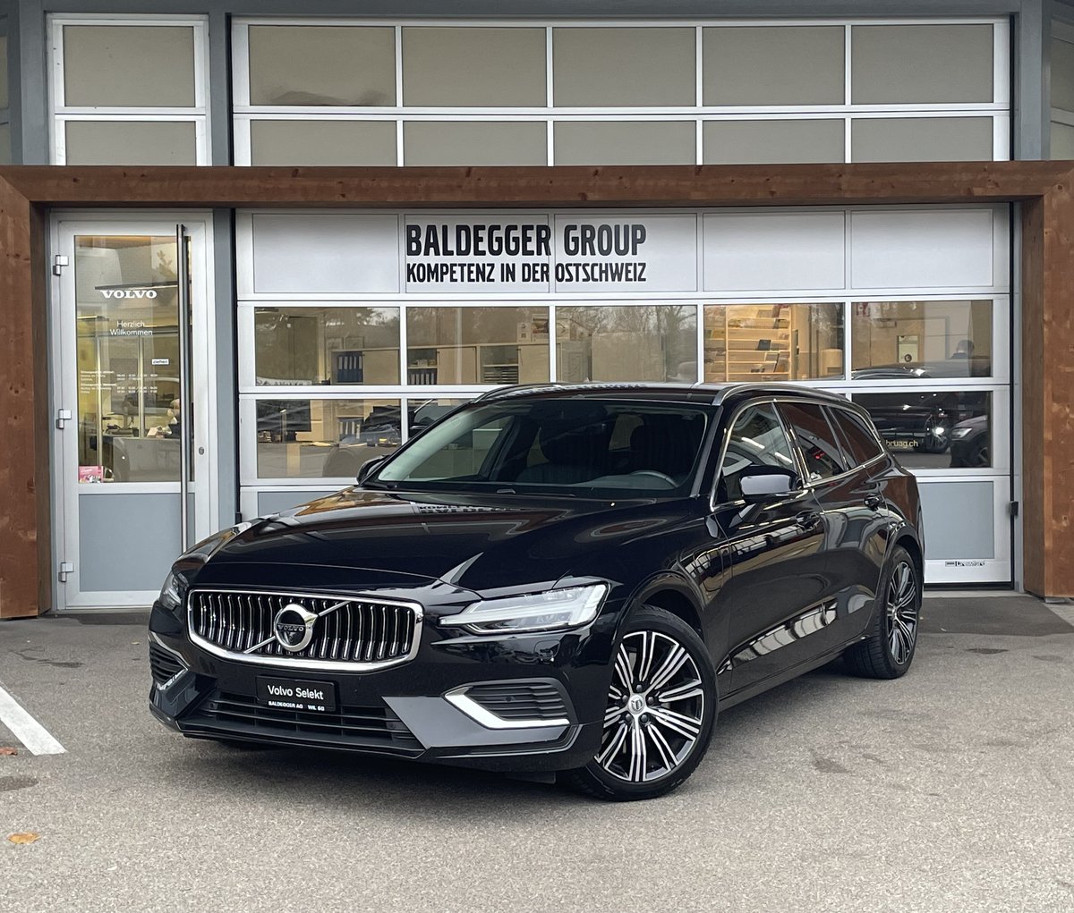 VOLVO V60 T6 eAWD Inscription