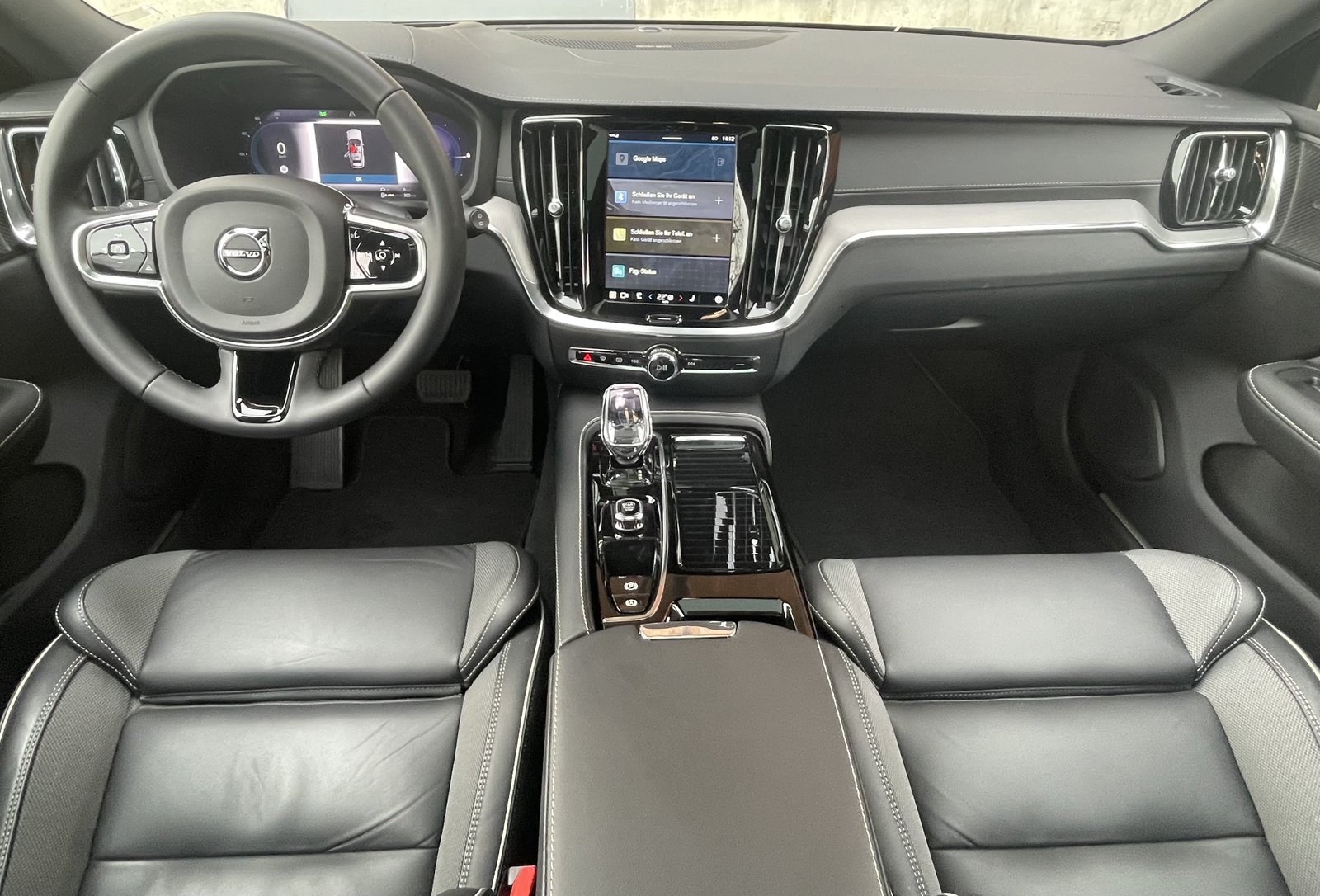 VOLVO V60 T6e AWD Ultim Dark, Voll-Hybrid Benzin/Elektro, Occasion / Gebraucht, Automatik - 6