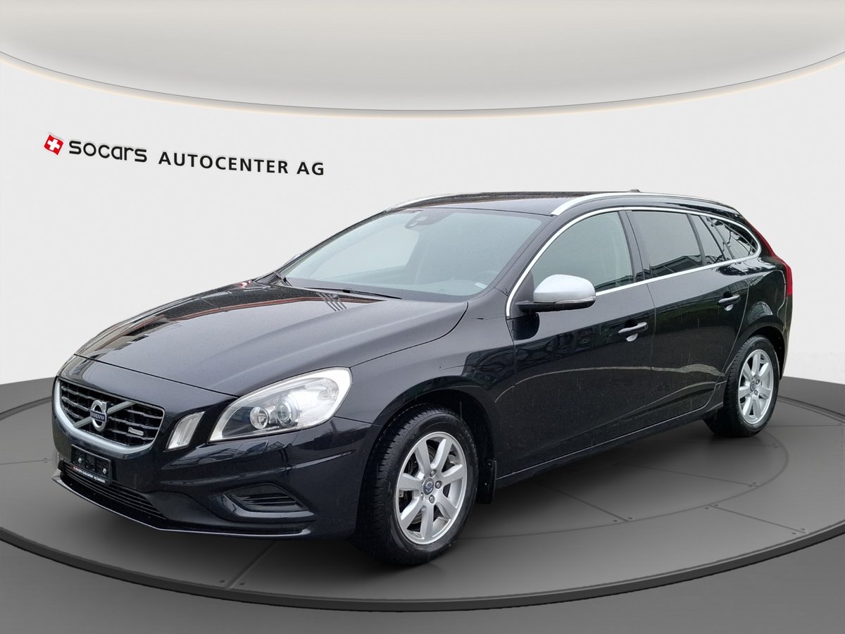 VOLVO V60 T5 R-Design // 8-fach Auminiumbereift // sehr gepflegt