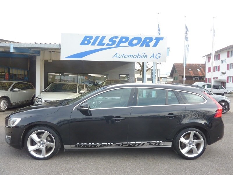 VOLVO V60 D4 Summum Geartronic