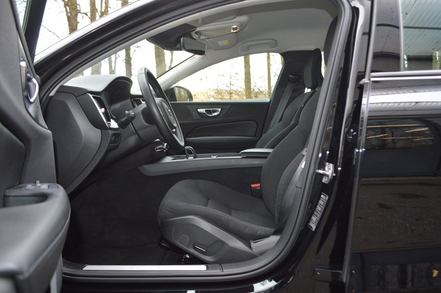 VOLVO V60 B3 Benzin Mild Hybrid Momentum Light Geartronic, Hybride Léger Essence/Électricité, Occasion / Utilisé, Automatique - 6