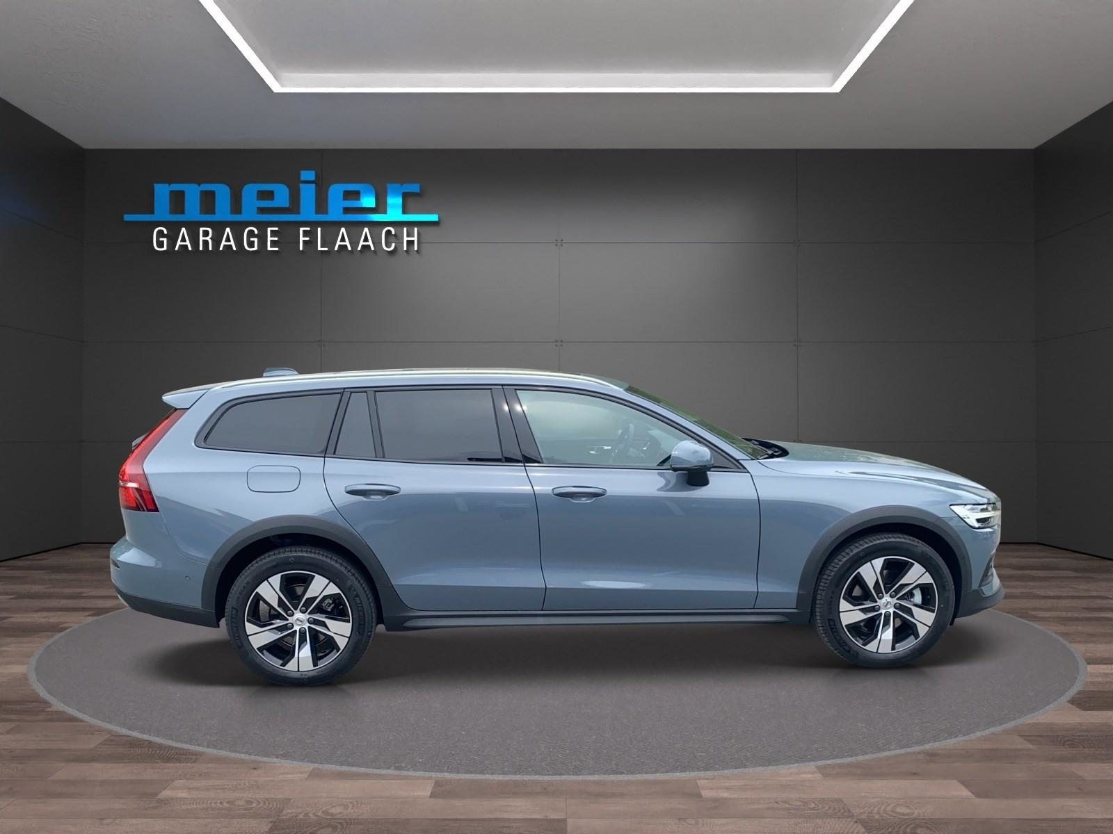 VOLVO V60 Cross Country 2.0 B4 Ultimate AWD, Mild-Hybrid Diesel/Electric, Second hand / Used, Automatic - 6