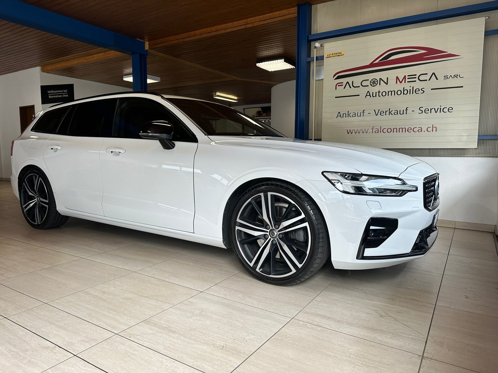 VOLVO V60 2.0 T6 R-Design AWD